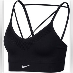 Nike Women's Seamless Light-Support Sports Bra - Black